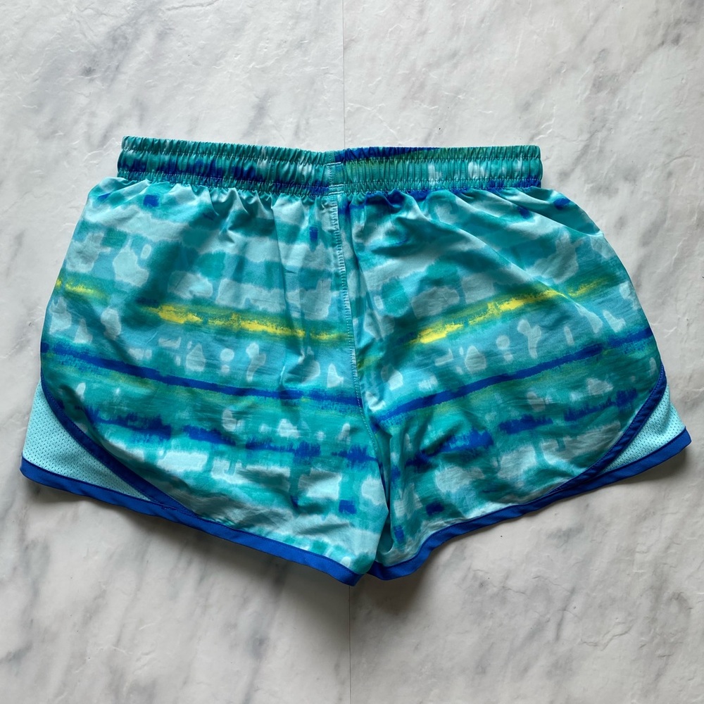 Under Armour Short - Picture 3 of 5